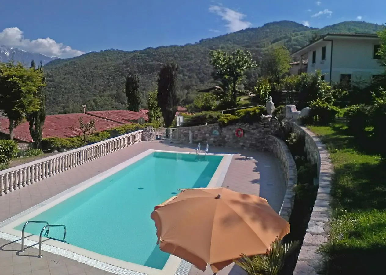 Apartment Appartamenti La Tartufaia Country House Pool And Relax By Gardadomusmea