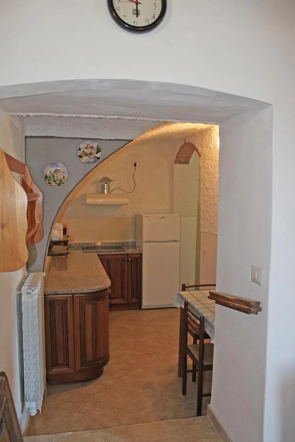 Apartment Appartamenti La Tartufaia Country House Pool And Relax By Gardadomusmea
