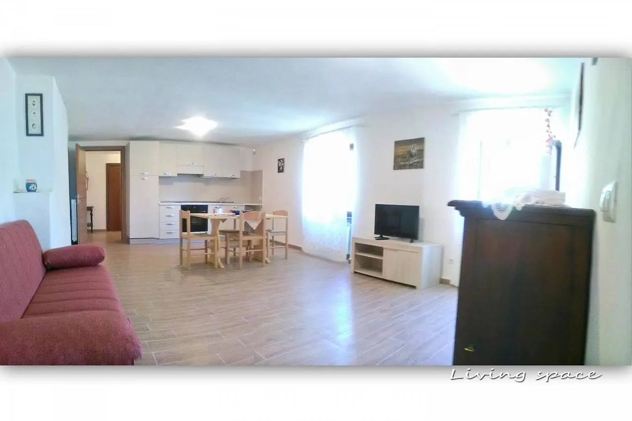 Apartment Appartamenti La Tartufaia Country House Pool And Relax By Gardadomusmea Italy